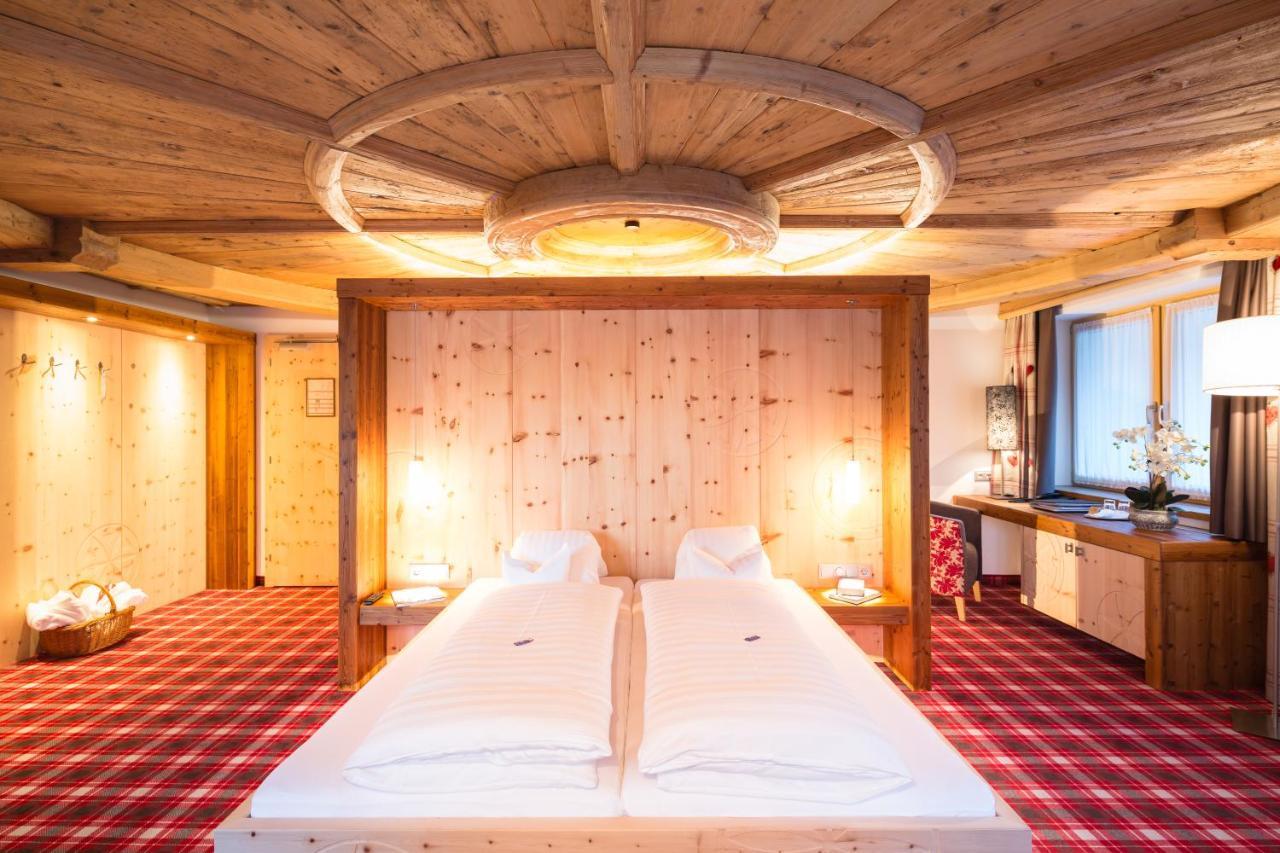 Hotel Solaria Ισγκλ Εξωτερικό φωτογραφία