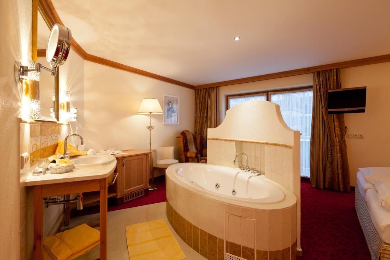 Hotel Solaria Ισγκλ Εξωτερικό φωτογραφία