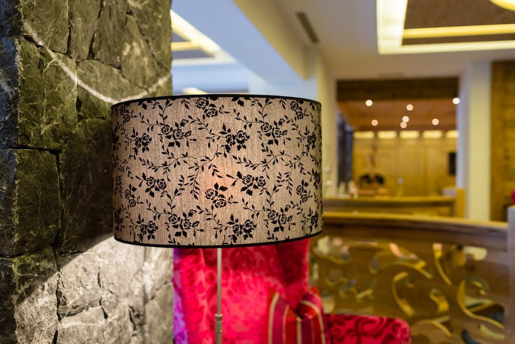 Hotel Solaria Ισγκλ Εξωτερικό φωτογραφία