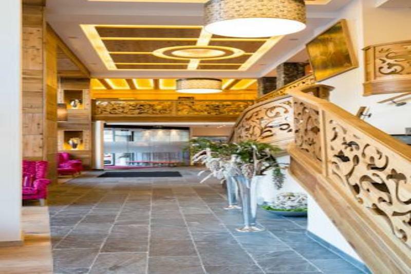 Hotel Solaria Ισγκλ Εξωτερικό φωτογραφία